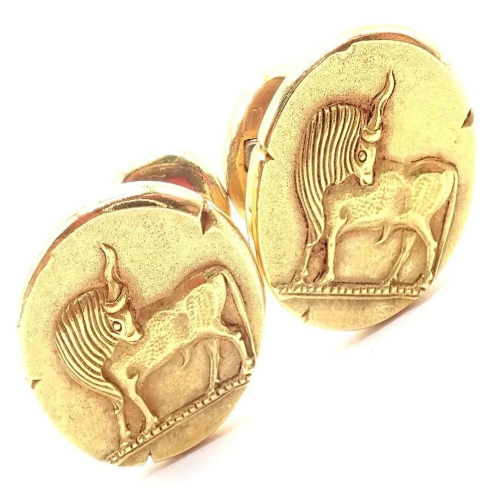 Vintage! Van Cleef & Arpels G. L'Enfant 18k Yellow Gold Zodiac Taurus Cufflinks